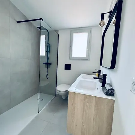 빌라 Tropicannes Pool 5 Bedrooms